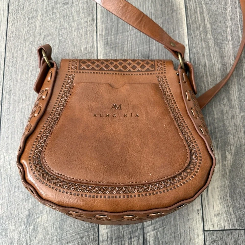 Alma Mia Tooled Leather‎ Crossbody Bag Brown Boho Western Saddle Floral Embossed